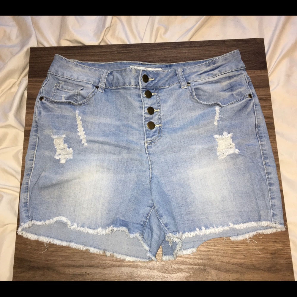 Est. 1946 Jean shorts